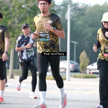 Runner Photo 6787726