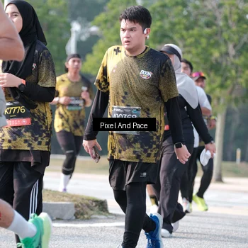 Runner Photo 6787847