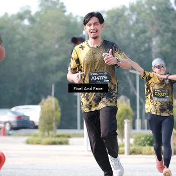 Runner Photo 6787869