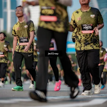Runner Photo 6787891