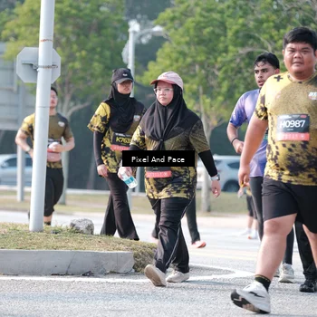 Runner Photo 6787927