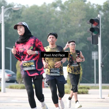 Runner Photo 6787982