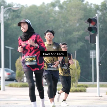 Runner Photo 6787983