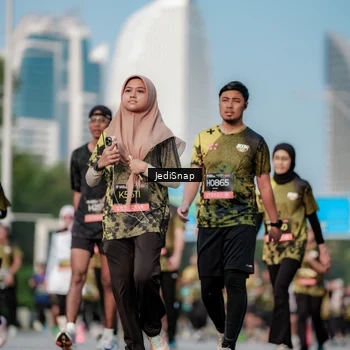 Runner Photo 6788008