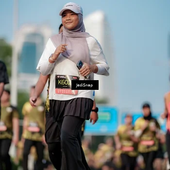 Runner Photo 6788146