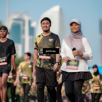 Runner Photo 6788159