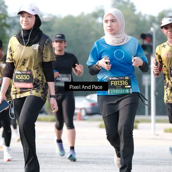 Runner Photo 6788161