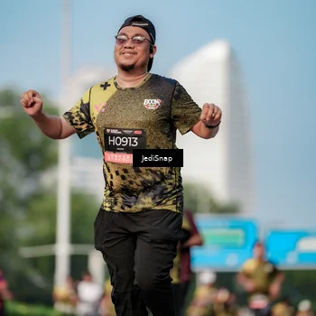 Runner Photo 6788212