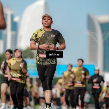 Runner Photo 6788241