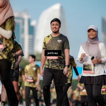 Runner Photo 6788248