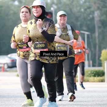 Runner Photo 6788293