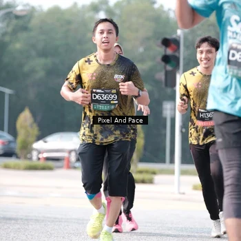 Runner Photo 6788352