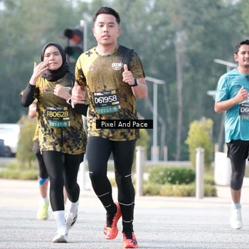 Runner Photo 6788355