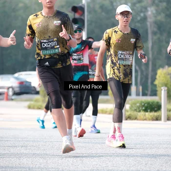 Runner Photo 6788411