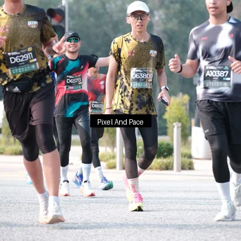 Runner Photo 6788416