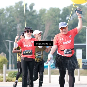 Runner Photo 6788472