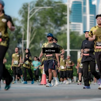 Runner Photo 6788640
