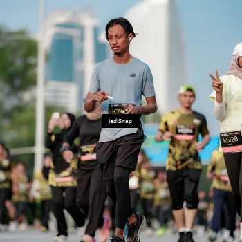 Runner Photo 6788844
