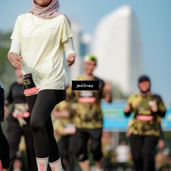 Runner Photo 6788926
