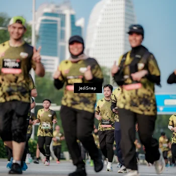 Runner Photo 6789002
