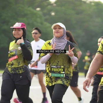 Runner Photo 6789036