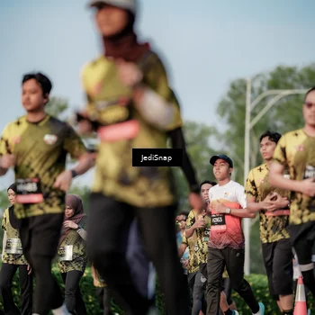 Runner Photo 6789089