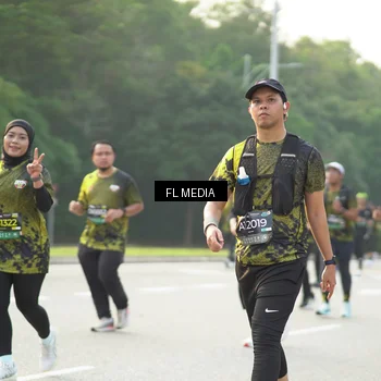 Runner Photo 6789097