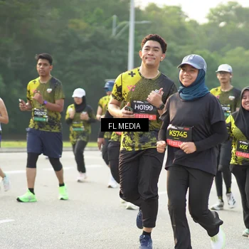 Runner Photo 6789216