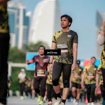 Runner Photo 6789306