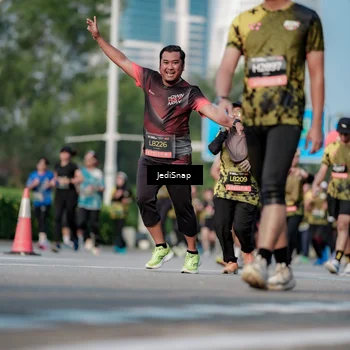 Runner Photo 6789371