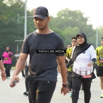 Runner Photo 6789405