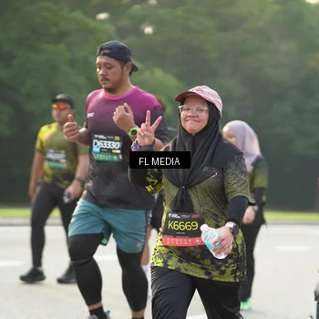 Runner Photo 6789557
