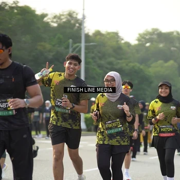 Runner Photo 6789733