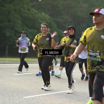 Runner Photo 6790013