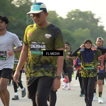Runner Photo 6790034
