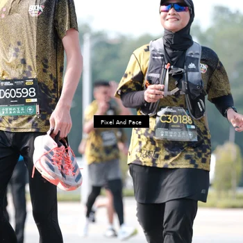 Runner Photo 6790105