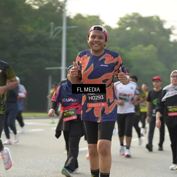 Runner Photo 6790115