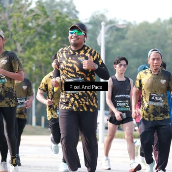 Runner Photo 6790198