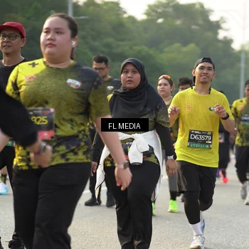 Runner Photo 6790231