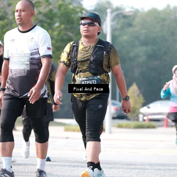 Runner Photo 6790248