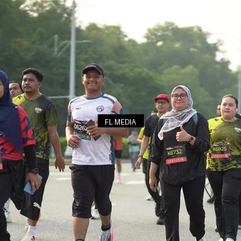 Runner Photo 6790306