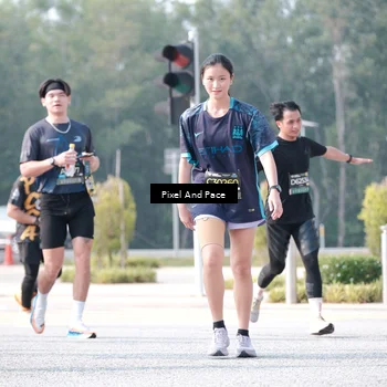 Runner Photo 6790402