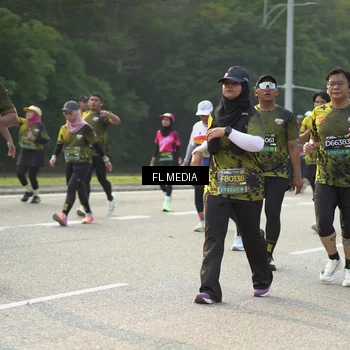 Runner Photo 6790567