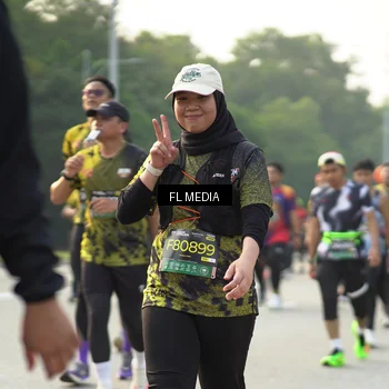 Runner Photo 6790674