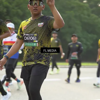 Runner Photo 6790811
