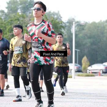 Runner Photo 6790993