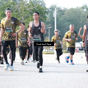 Runner Photo 6791065