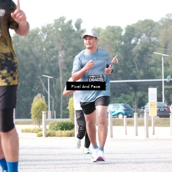 Runner Photo 6791100