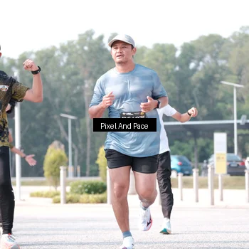 Runner Photo 6791118
