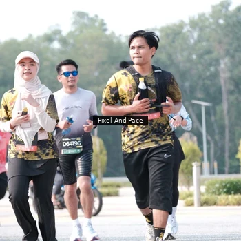 Runner Photo 6791301